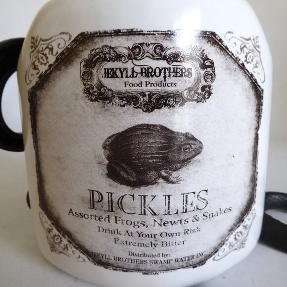 NEW 6” HALLOWEEN WHITE CERAMIC LIDDED APOTHECARY JAR PICKLED TOADS SNAKES - Picture 3 of 12